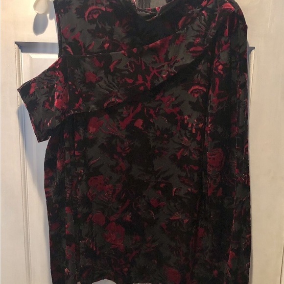 Donna Karan Velvet Long Sleeve Blouse/Shoulder Cut-out, Size Small - Picture 2 of 11